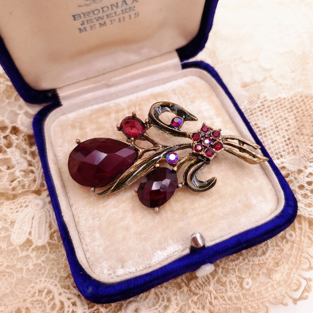 Flower Brooch Bouquet, Red Floral Arrangement Plant Pin, Fall leaves jewelry